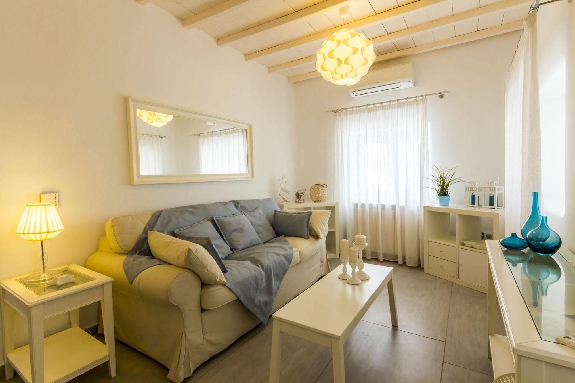 Lavish Suites Agios Ioannis Diakoftis Εξωτερικό φωτογραφία